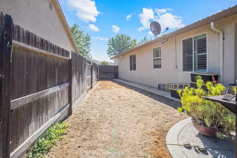 Exterior - 4861 Langley Way, Merced, CA 95348 photo 7 of 7