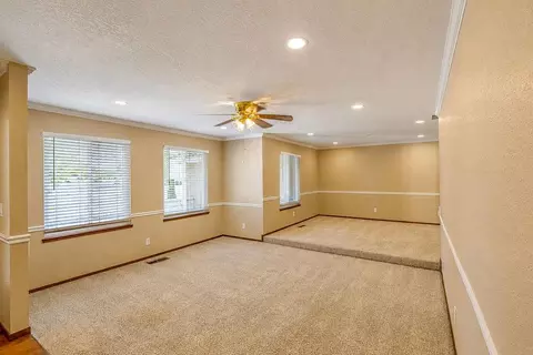 Living - 2233 Cheyenne Way, Modesto, CA 95356 photo 3 of 7