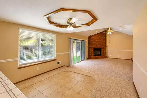 Living - 2233 Cheyenne Way, Modesto, CA 95356 photo 6 of 7
