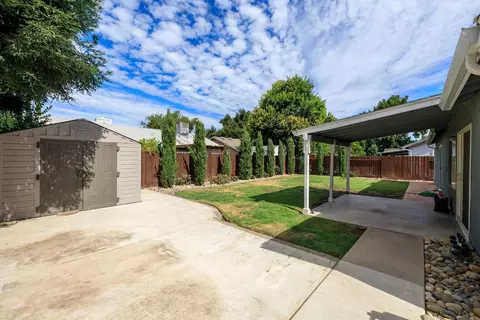 Exterior - 2017 Star Oak Ave, Modesto, CA 95355 photo 8 of 15
