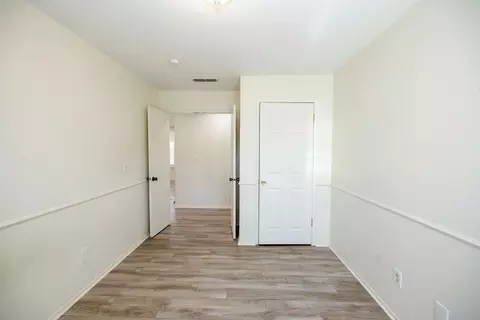 Bedroom - 2017 Star Oak Ave, Modesto, CA 95355 photo 3 of 5