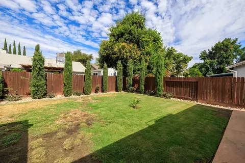 Exterior - 2017 Star Oak Ave, Modesto, CA 95355 photo 11 of 15