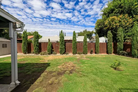 Exterior - 2017 Star Oak Ave, Modesto, CA 95355 photo 15 of 15