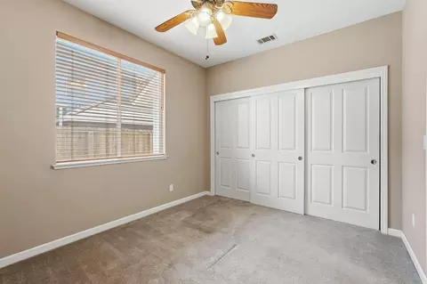 Bedroom - 5508 Coronawood Ln, Carmichael, CA 95608 photo 2 of 10