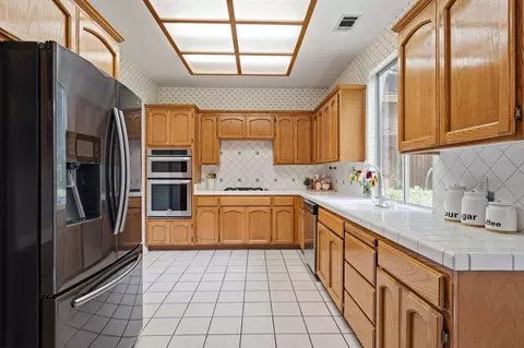 Kitchen - 5508 Coronawood Ln, Carmichael, CA 95608 photo 1 of 5