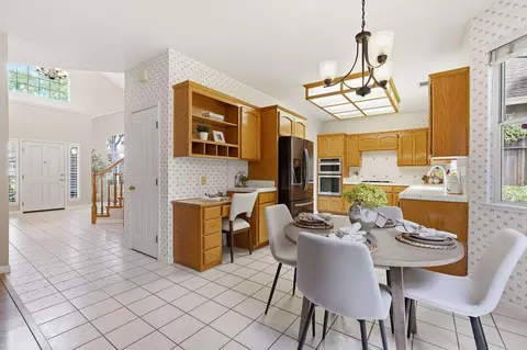 Kitchen - 5508 Coronawood Ln, Carmichael, CA 95608 photo 4 of 5