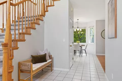 Entry Way - 5508 Coronawood Ln, Carmichael, CA 95608 photo 6 of 8
