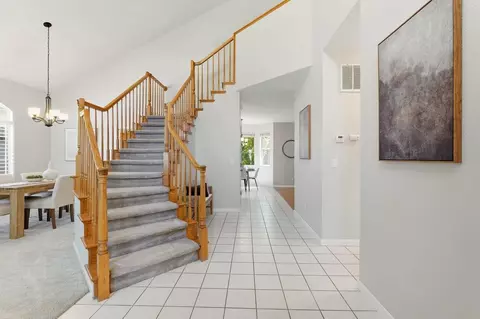 Entry Way - 5508 Coronawood Ln, Carmichael, CA 95608 photo 5 of 8