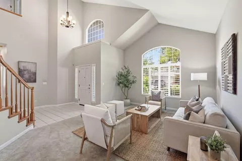 Living - 5508 Coronawood Ln, Carmichael, CA 95608 photo 3 of 11