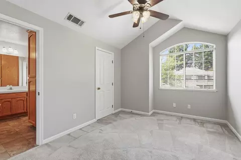 Bedroom - 5508 Coronawood Ln, Carmichael, CA 95608 photo 8 of 10