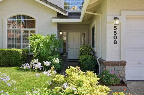 Exterior - 5508 Coronawood Ln, Carmichael, CA 95608 photo 2 of 10