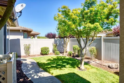 Exterior - 2314 Shadow Berry Dr, Manteca, CA 95336 photo 8 of 11