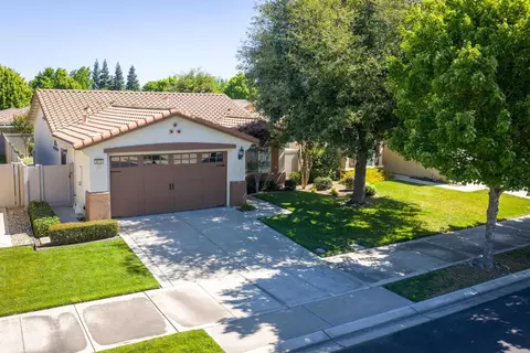 View/Area - 2314 Shadow Berry Dr, Manteca, CA 95336 photo 2 of 22