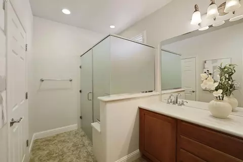 Bath - 2314 Shadow Berry Dr, Manteca, CA 95336 photo 3 of 3