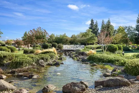 View/Area - 2314 Shadow Berry Dr, Manteca, CA 95336 photo 17 of 22