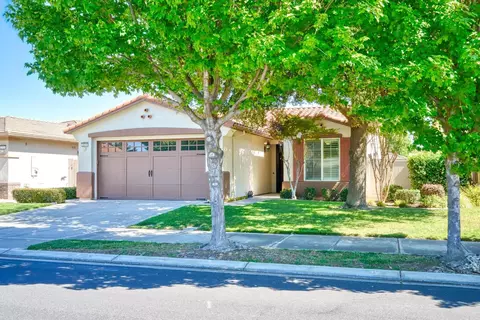 Exterior - 2314 Shadow Berry Dr, Manteca, CA 95336 photo 3 of 11