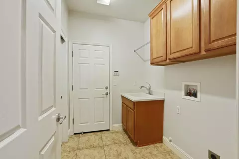 Other - 2314 Shadow Berry Dr, Manteca, CA 95336 photo 4 of 12