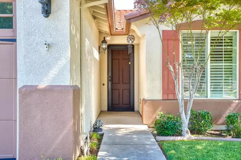 Entry Way - 2314 Shadow Berry Dr, Manteca, CA 95336 photo 1 of 5