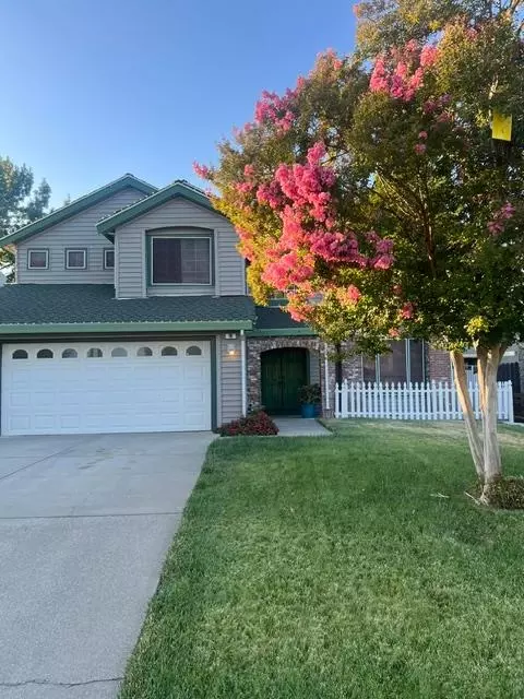 19 Hallwood Ct, Sacramento, CA 95823