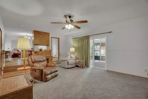 Living - 1125 Linn Ct, Turlock, CA 95380 photo 3 of 5