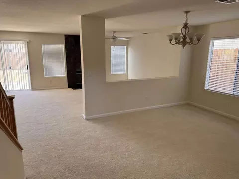 Living - 2020 Hickory Ct, Modesto, CA 95356 photo 2 of 4