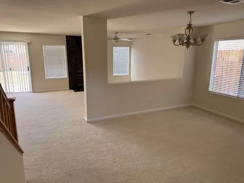 Living - 2020 Hickory Ct, Modesto, CA 95356 photo 2 of 4