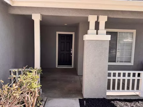 Exterior - 2020 Hickory Ct, Modesto, CA 95356 photo 5 of 7