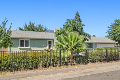4041 Constitution Ave, North Highlands, CA 95660