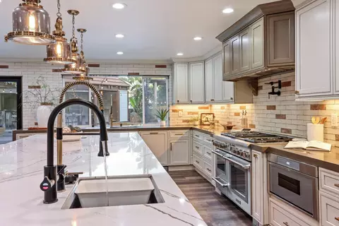 Kitchen - 8327 Park Pl, Tracy, CA 95304 photo 10 of 16