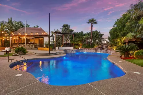 Exterior - 8327 Park Pl, Tracy, CA 95304 photo 24 of 32