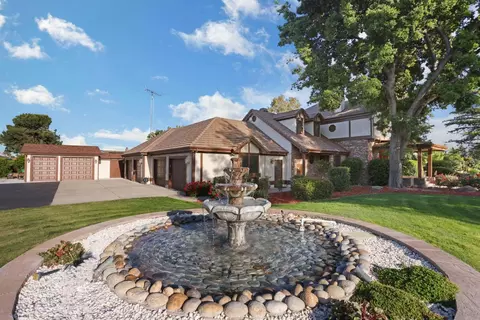 Exterior - 8327 Park Pl, Tracy, CA 95304 photo 12 of 32