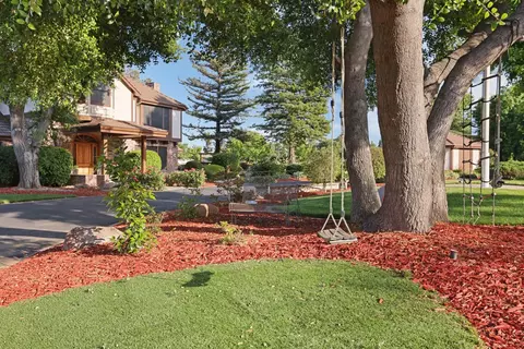 Exterior - 8327 Park Pl, Tracy, CA 95304 photo 3 of 32