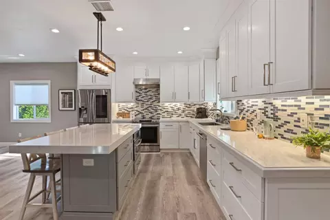 Kitchen - 8327 Park Pl, Tracy, CA 95304 photo 13 of 16
