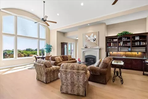 Living - 21992 Mcbride Rd, Escalon, CA 95320 photo 2 of 6