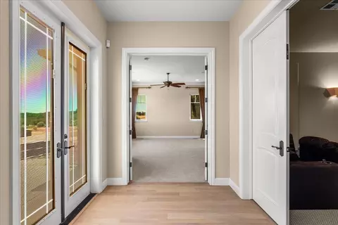 Entry Way - 21992 Mcbride Rd, Escalon, CA 95320 photo 5 of 5