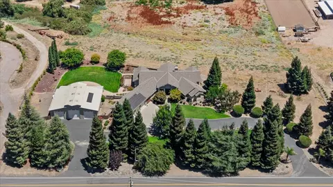 View/Area - 21992 Mcbride Rd, Escalon, CA 95320 photo 2 of 13