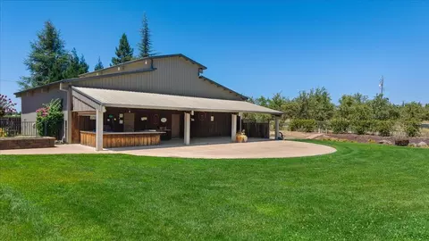 Exterior - 21992 Mcbride Rd, Escalon, CA 95320 photo 13 of 23