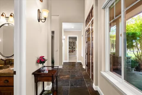 Entry Way - 21992 Mcbride Rd, Escalon, CA 95320 photo 3 of 5