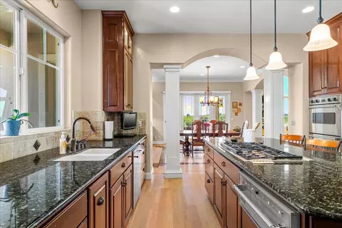Kitchen - 21992 Mcbride Rd, Escalon, CA 95320 photo 4 of 7