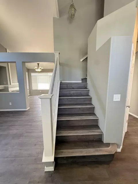 Entry Way - 220 Cornerstone Way, Manteca, CA 95336 photo 3 of 4