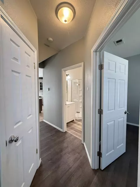 Entry Way - 220 Cornerstone Way, Manteca, CA 95336 photo 1 of 4