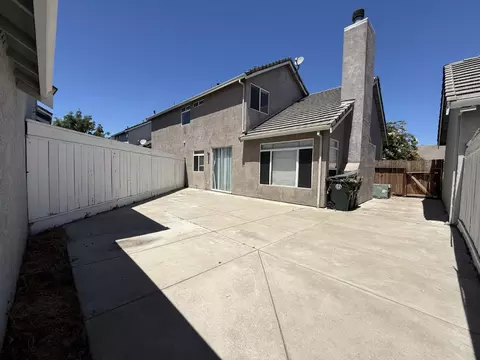 Exterior - 220 Cornerstone Way, Manteca, CA 95336 photo 4 of 5