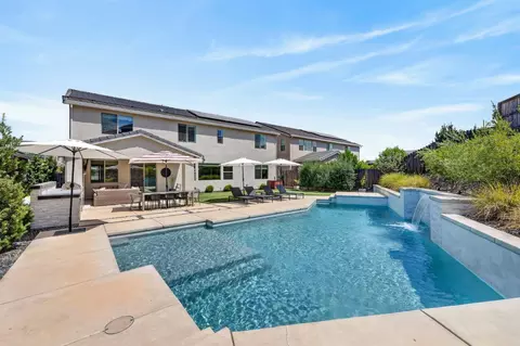 Exterior - 2284 Ranch View Dr, Rocklin, CA 95765 photo 11 of 18