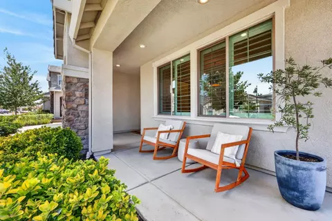 Exterior - 2284 Ranch View Dr, Rocklin, CA 95765 photo 5 of 18