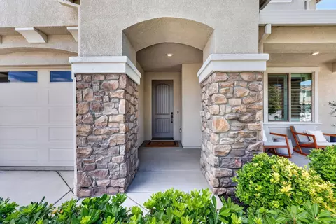 Exterior - 2284 Ranch View Dr, Rocklin, CA 95765 photo 3 of 18
