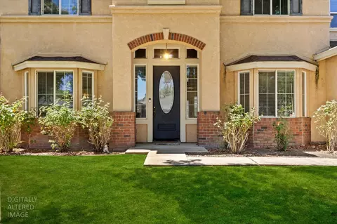 Exterior - 4025 Beyer Park Dr, Modesto, CA 95357 photo 4 of 13