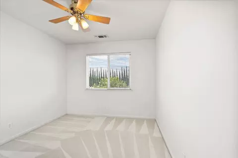 Bedroom - 4025 Beyer Park Dr, Modesto, CA 95357 photo 5 of 7