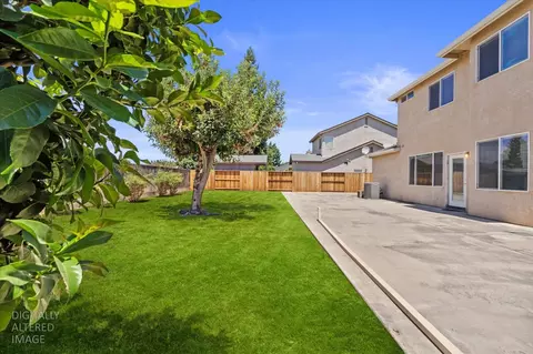 Exterior - 4025 Beyer Park Dr, Modesto, CA 95357 photo 6 of 13