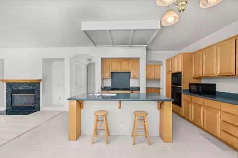 Kitchen - 4025 Beyer Park Dr, Modesto, CA 95357 photo 1 of 5