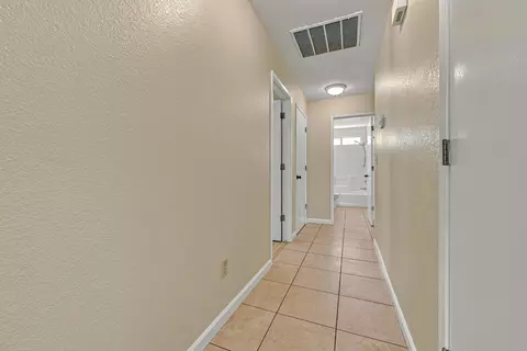 Entry Way - 2554 Hays Dr, Merced, CA 95348 photo 1 of 2
